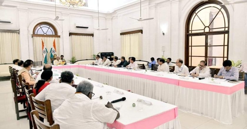 Bihar माननीय राज्यपाल-सह-कुलाधिपति श्री राजेन्द्र विश्वनाथ आर्लेकर ने बिहार राज्य के विश्वविद्यालयों के कुलपतियों के साथ राजभवन में बैठक की।